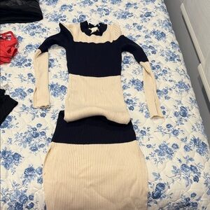 H&M Navy and Cream Ribbed Knit Top